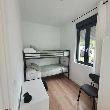 Casa de hóspedes Genesis 4*